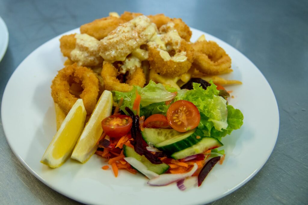 Food Calamari Chips & Salad and garlic sauce